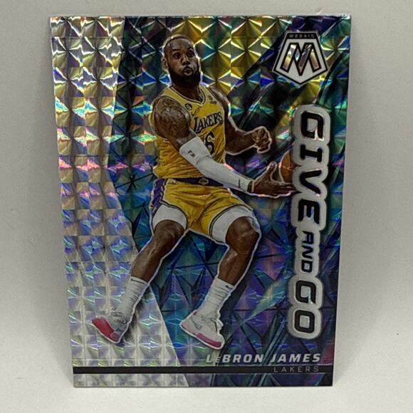 2022-23 Panini Mosaic LeBron James Give and Go Silver Prizm Lakers - Picture 1 of 2